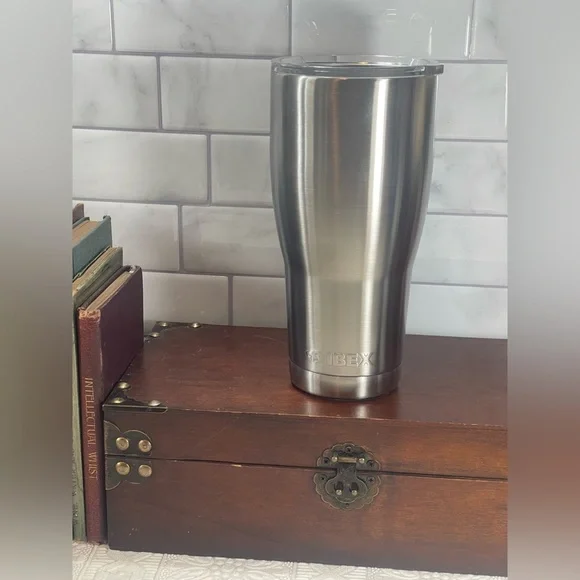 Ibex 30oz Stainless Steel Tumbler New in Box - Picture 3 of 8